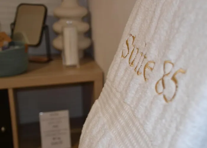85, Boutique Privada Con Piscina 度假居 *